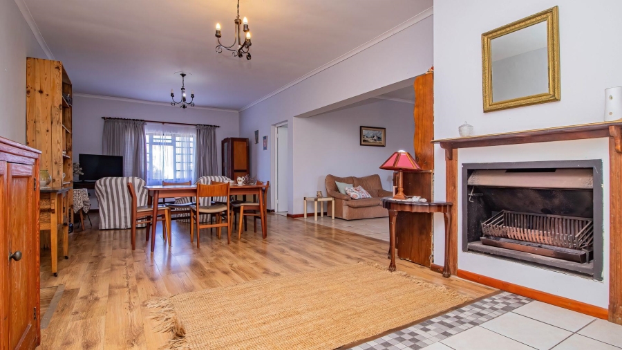 4 Bedroom Property for Sale in De Kelders Western Cape